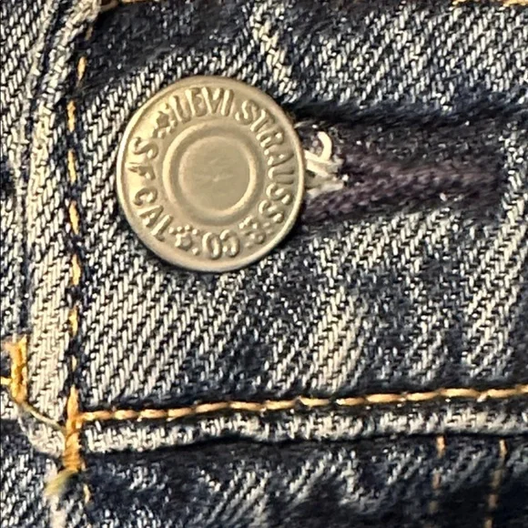 Levis 511 Distressed Cut Off Frayed Blue Jean Shorts with raw edge Size 33 - Picture 6 of 10